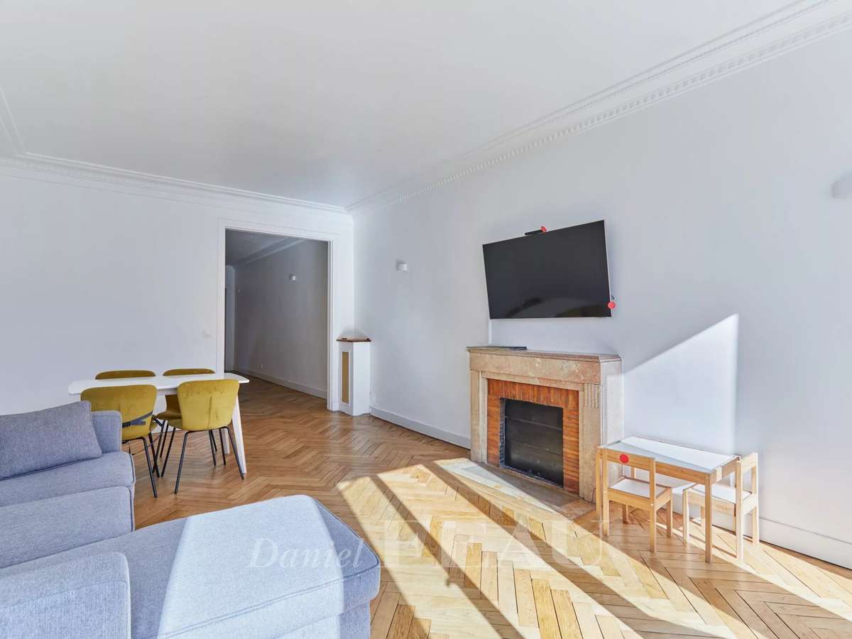 Apartment Paris 17e