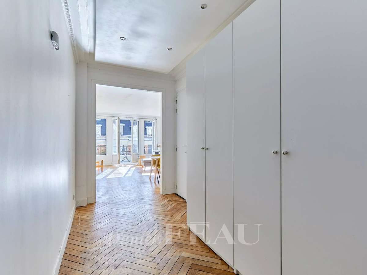 Apartment Paris 17e
