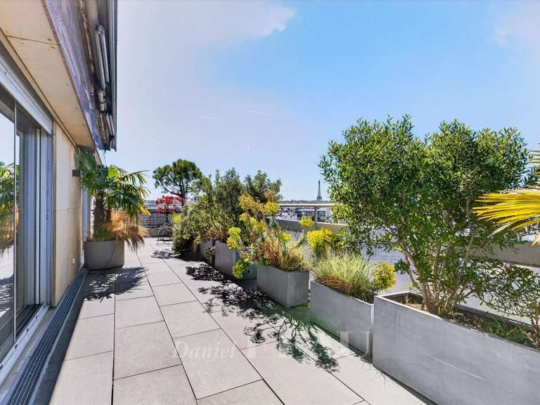 Appartement Paris 17e - 2 chambres - 247m²