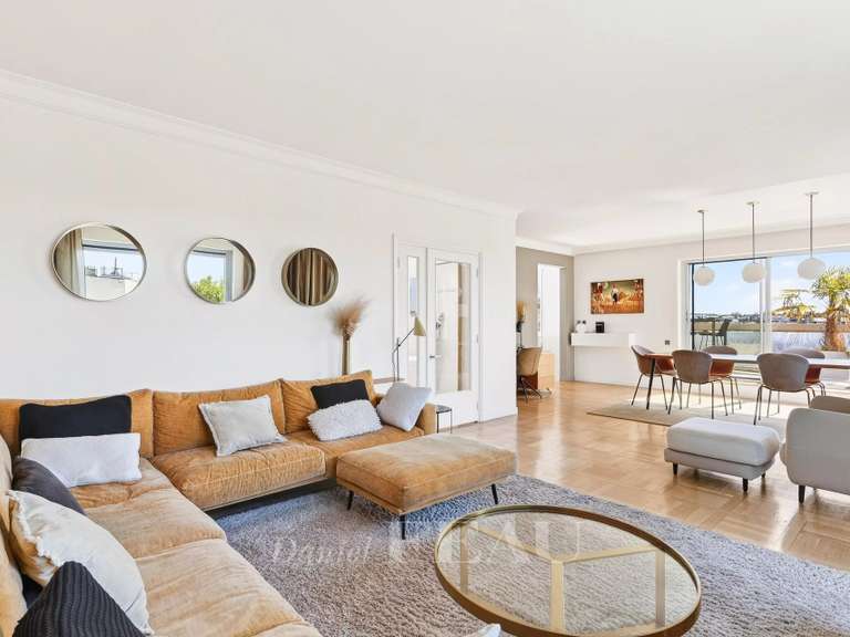 Appartement Paris 17e - 2 chambres - 247m²