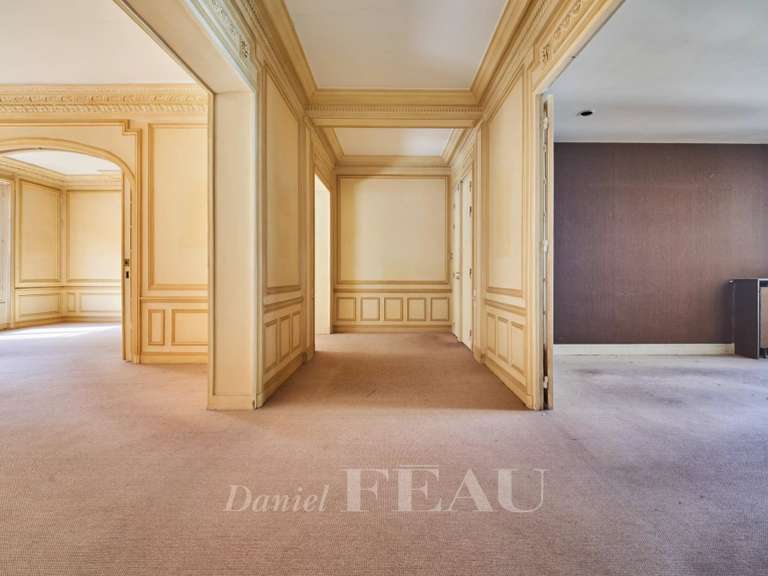 Appartement Paris 17e - 4 chambres - 235m²