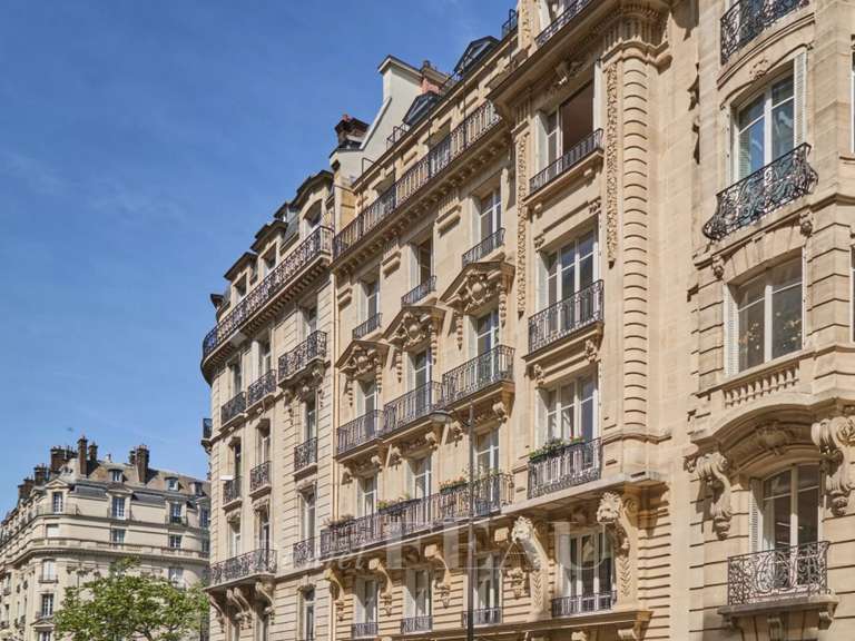 Appartement Paris 17e - 4 chambres - 235m²