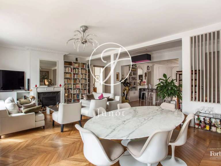 Appartement Paris 17e - 4 chambres - 181m²