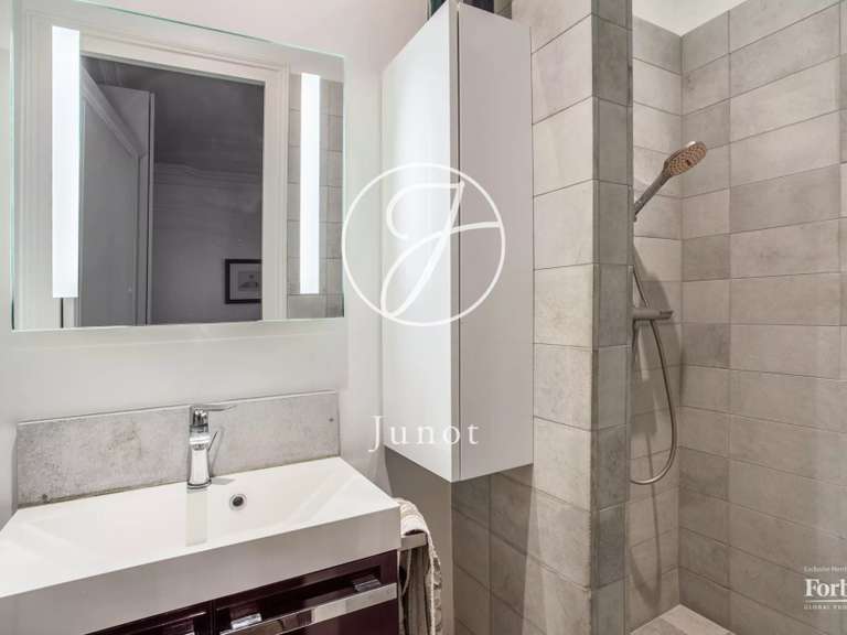 Appartement Paris 17e - 4 chambres - 181m²