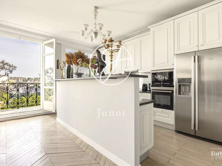 Appartement Paris 17e - 5 chambres - 159m²