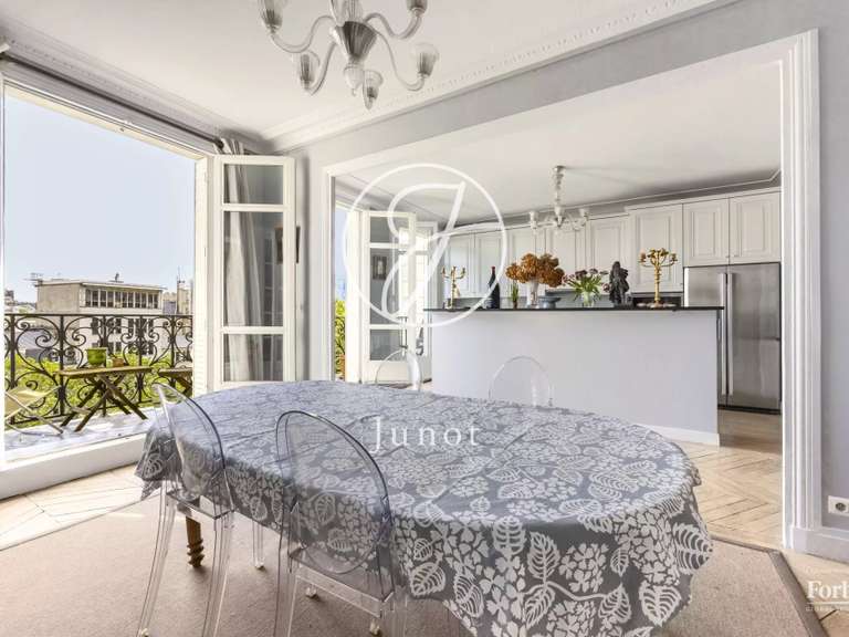 Appartement Paris 17e - 5 chambres - 159m²