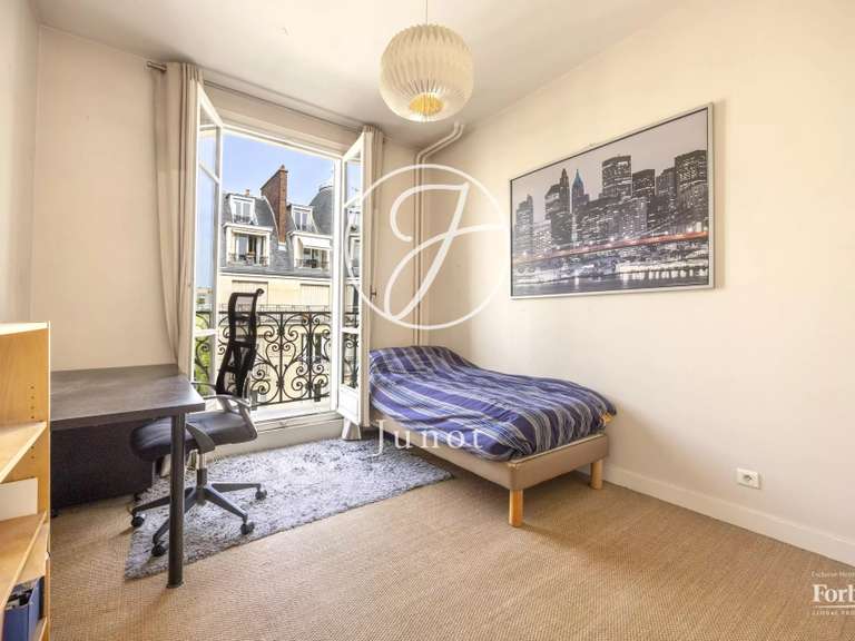 Appartement Paris 17e - 5 chambres - 159m²