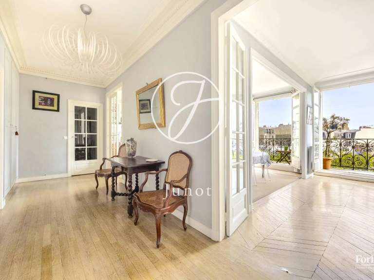 Appartement Paris 17e - 5 chambres - 159m²