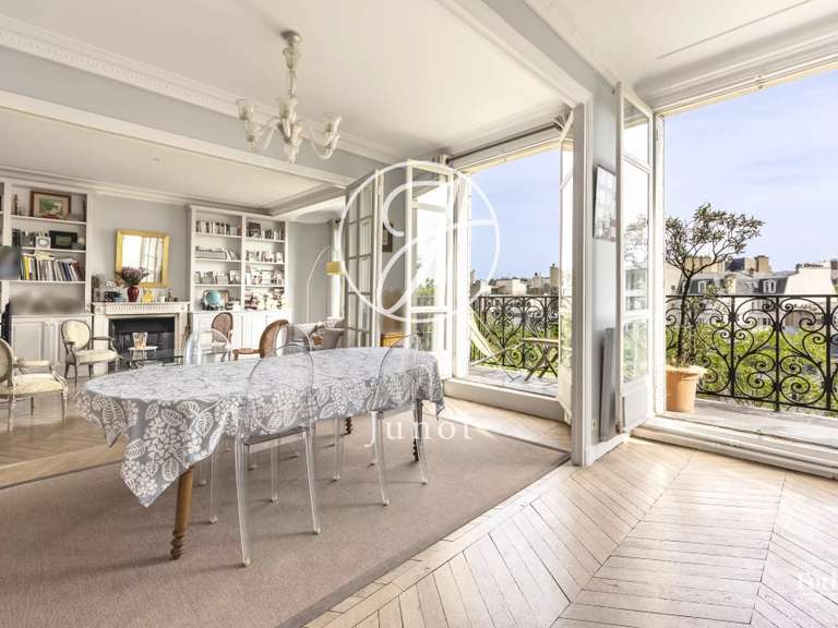 Appartement Paris 17e - 5 chambres - 159m²