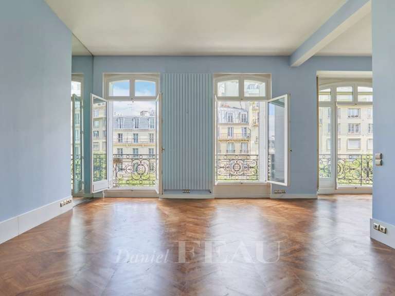 Appartement Paris 17e - 3 chambres - 175m²