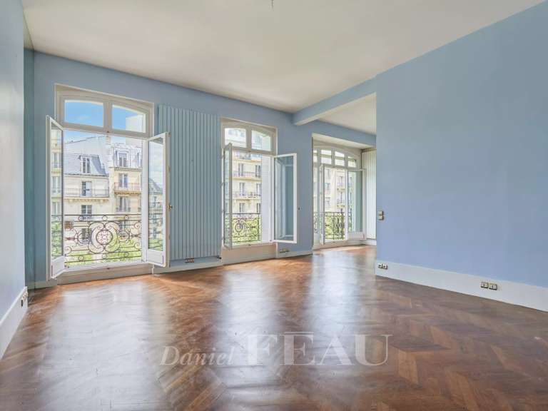 Appartement Paris 17e - 3 chambres - 175m²