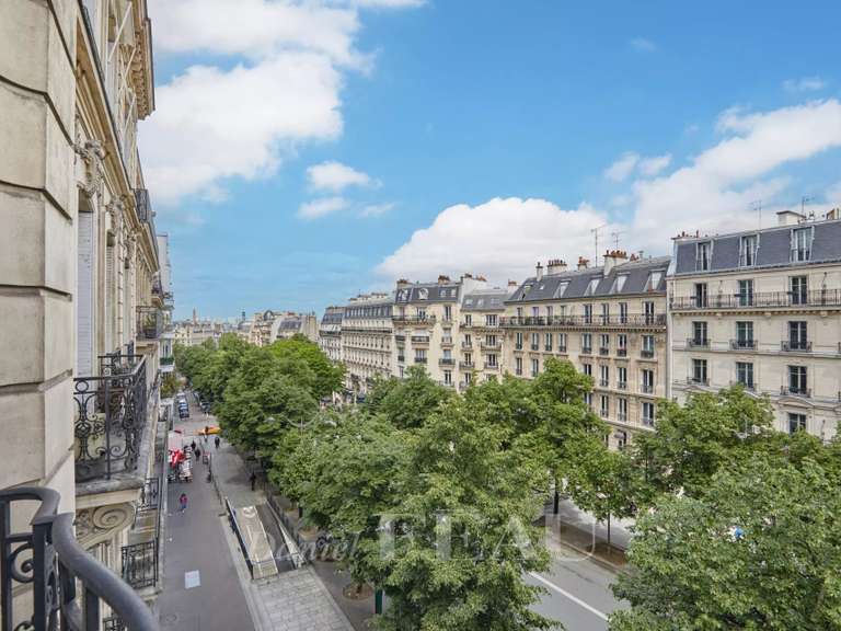 Appartement Paris 17e - 3 chambres - 175m²