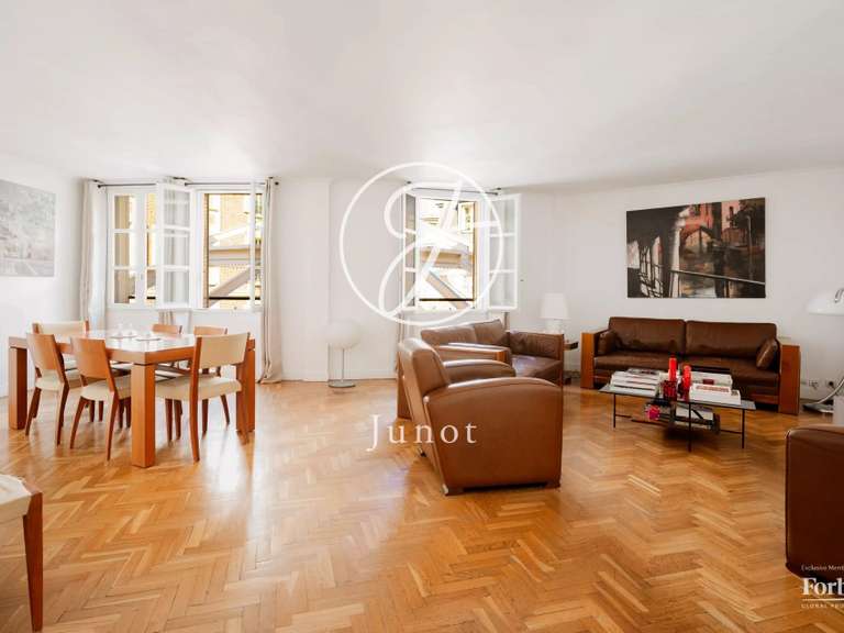 Appartement Paris 17e - 5 chambres - 157m²