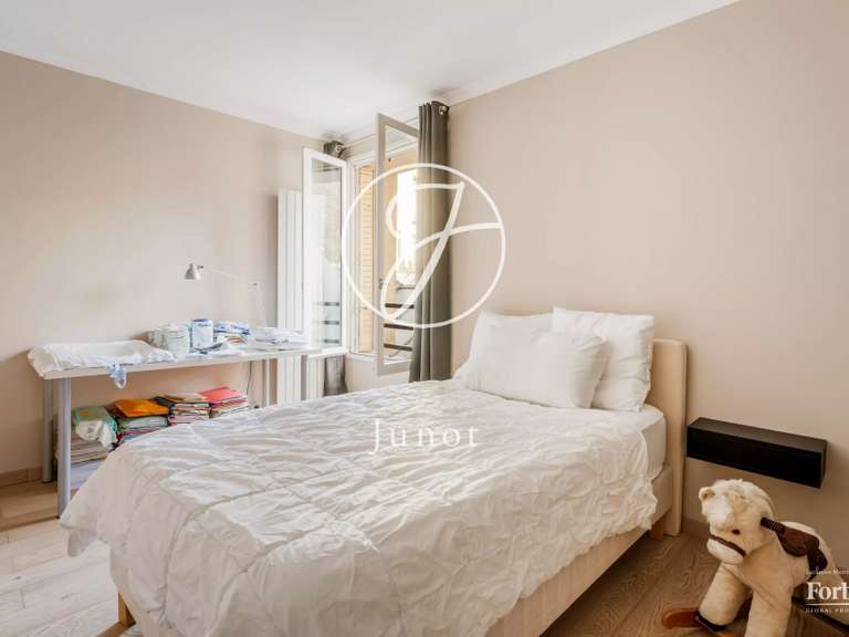 Appartement Paris 17e - 5 chambres - 157m²