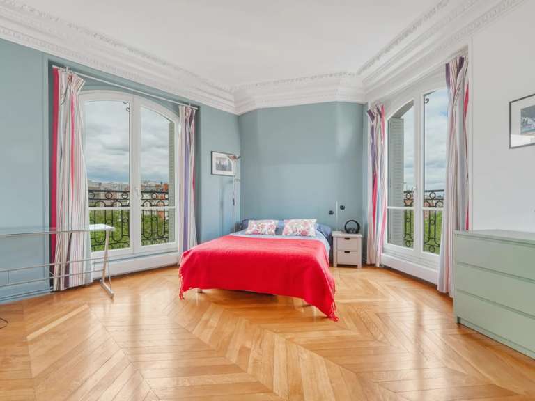 Appartement Paris 17e - 6 chambres - 211m²