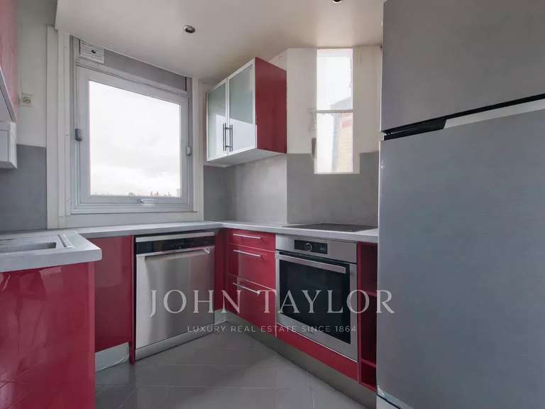 Appartement Paris 17e - 5 chambres - 146m²
