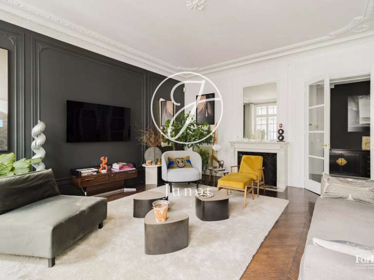 Appartement Paris 17e - 4 chambres - 168m²