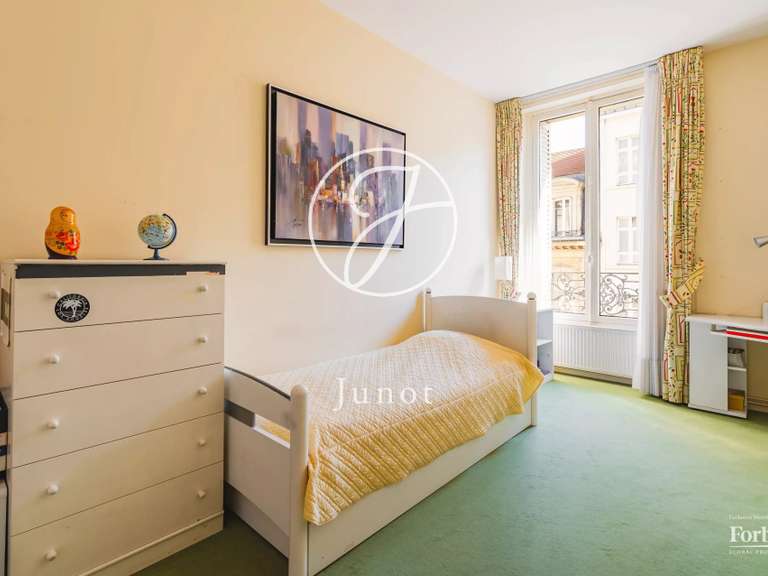 Appartement Paris 17e - 5 chambres - 215m²