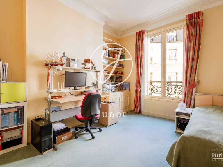 Appartement Paris 17e - 5 chambres - 215m²