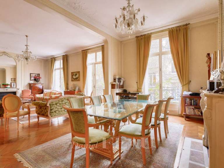 Appartement Paris 17e - 4 chambres - 259m²