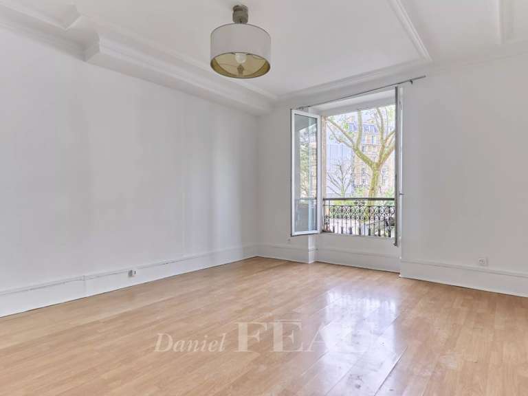 Appartement Paris 17e - 2 chambres - 61m²