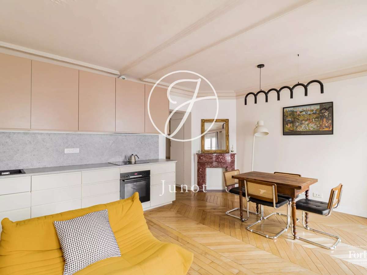 Apartment Paris 17e