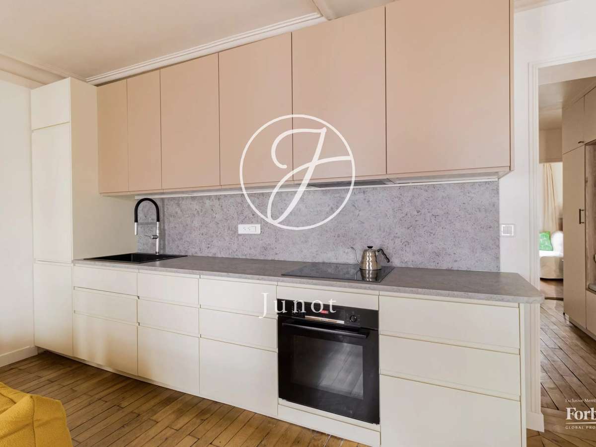 Apartment Paris 17e