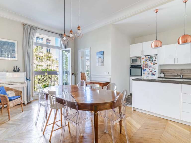 Appartement Paris 17e - 4 chambres - 123m²