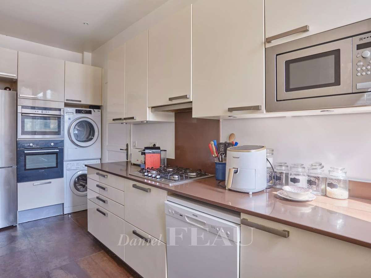Apartment Paris 17e