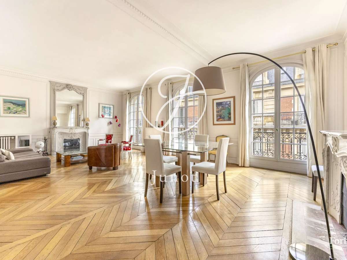 Apartment Paris 17e