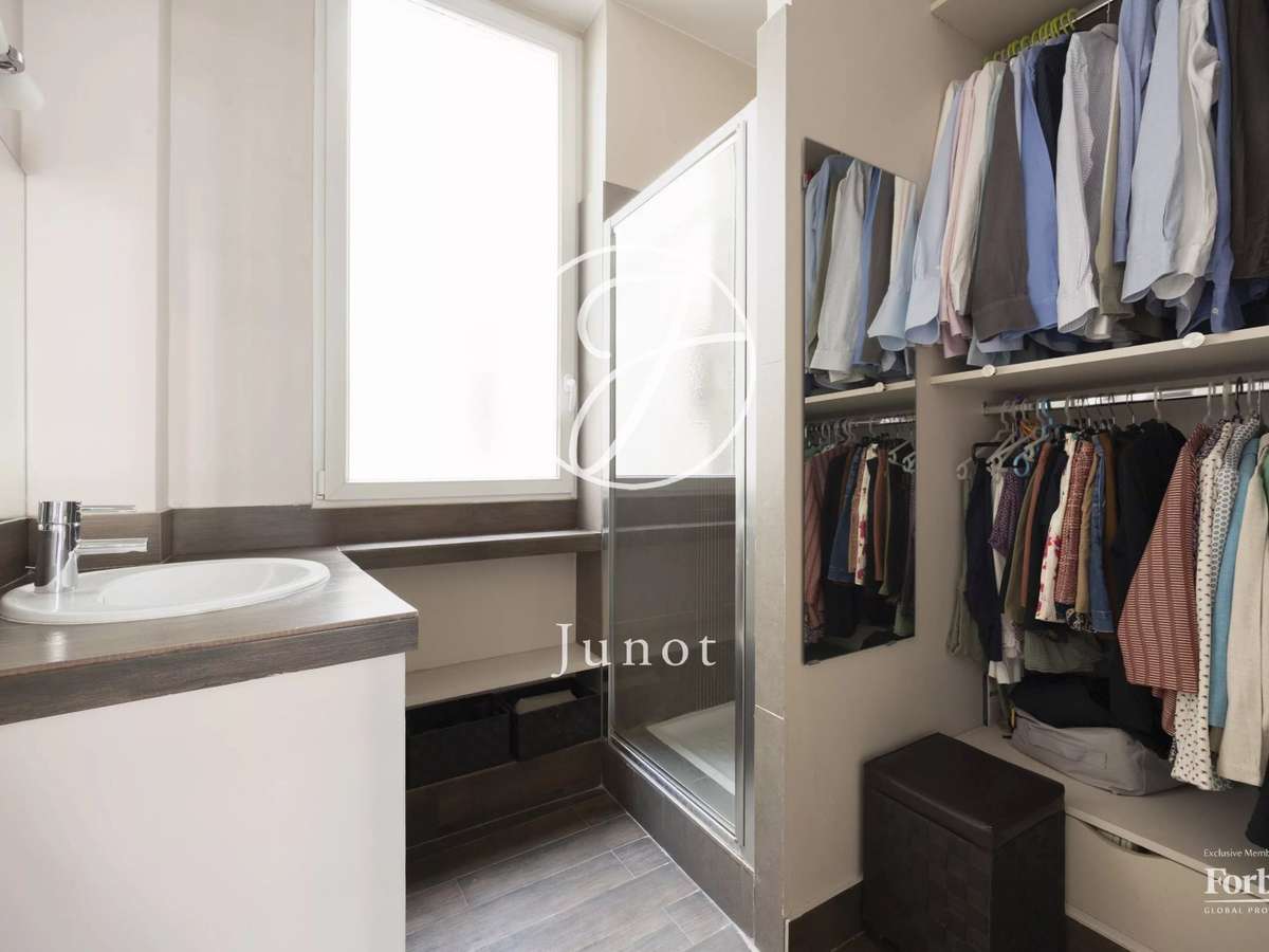 Apartment Paris 17e