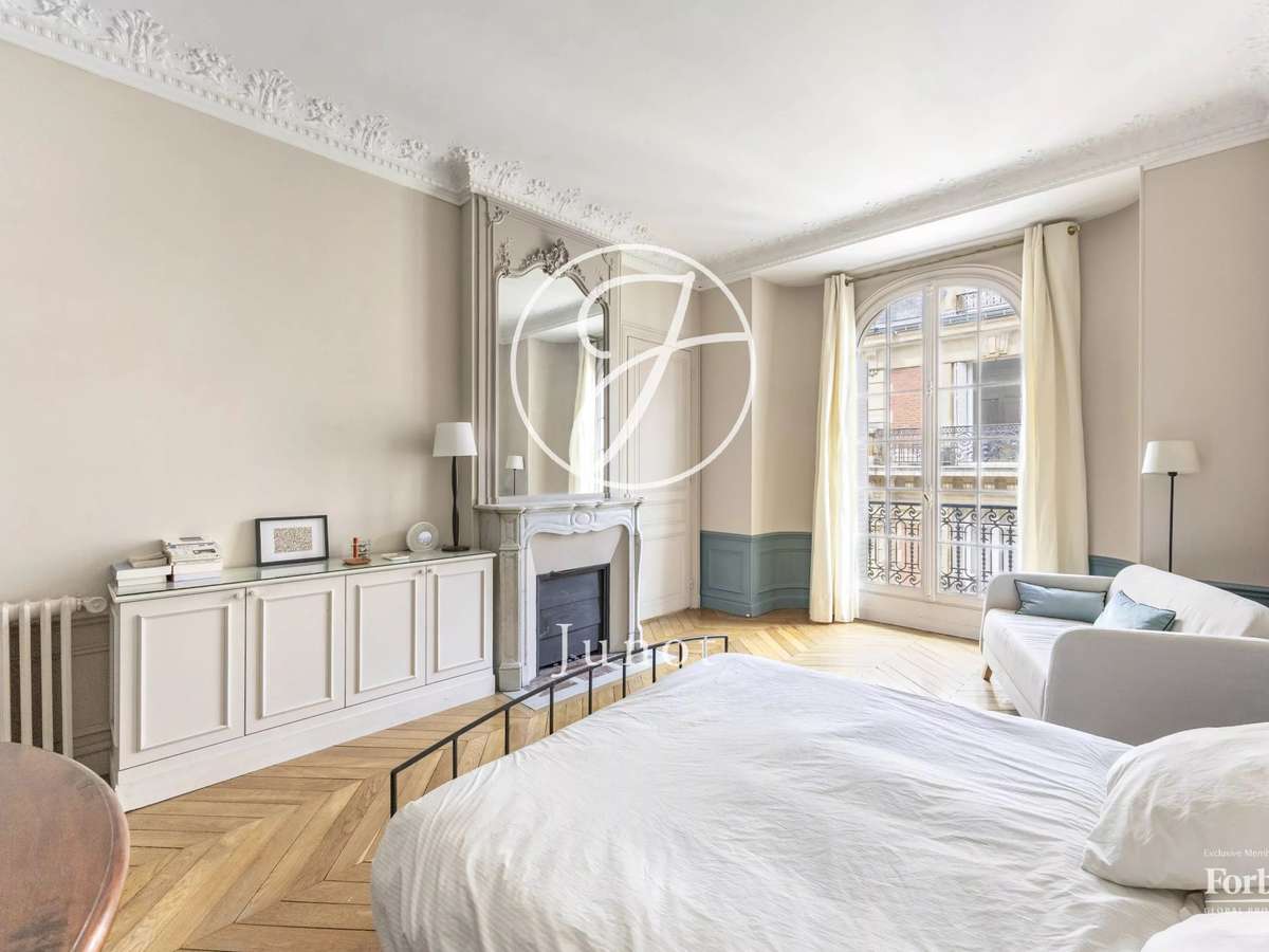 Apartment Paris 17e