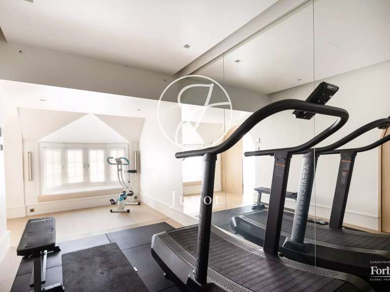Appartement Paris 17e - 3 chambres - 246m²