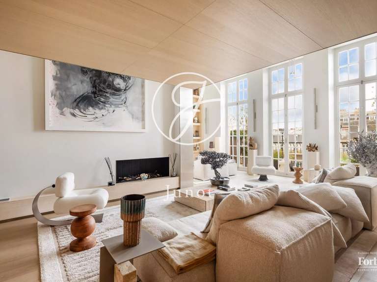Appartement Paris 17e - 3 chambres - 246m²