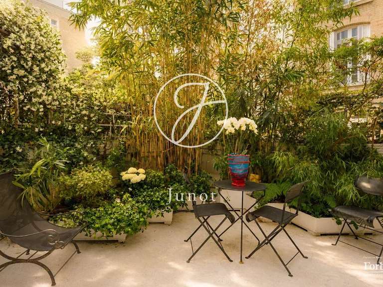 Appartement Paris 17e - 3 chambres - 174m²