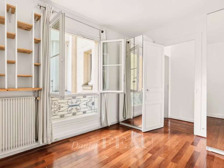 Appartement Paris 17e - 2 chambres - 70m²