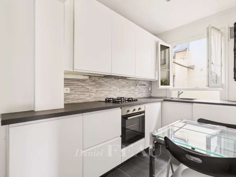 Appartement Paris 17e - 2 chambres - 70m²