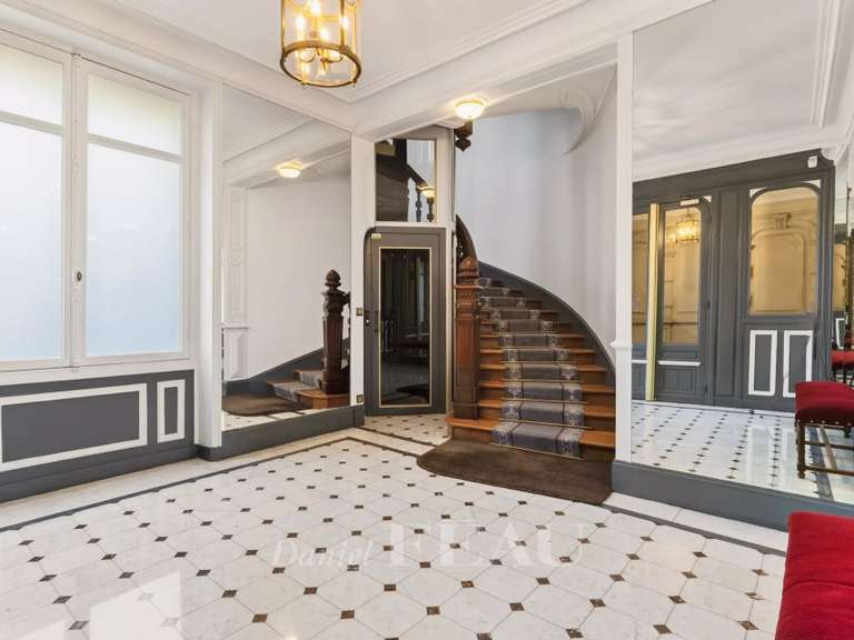 Appartement Paris 17e - 5 chambres - 228m²