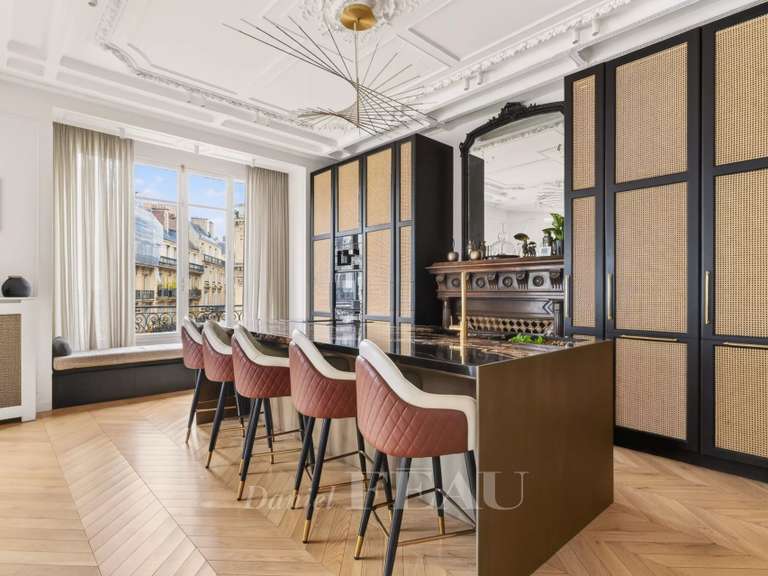Appartement Paris 17e - 5 chambres - 228m²