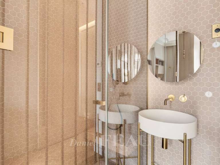 Appartement Paris 17e - 5 chambres - 228m²