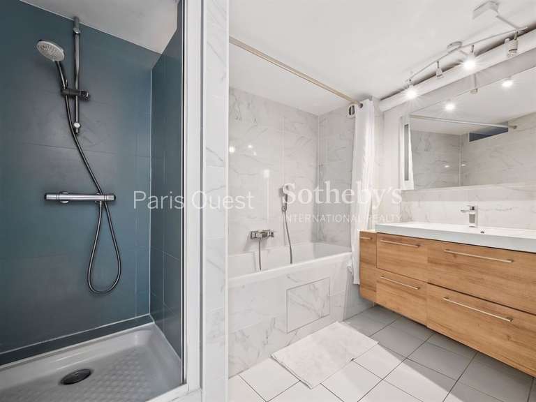 Appartement Paris 17e - 1 chambre - 117m²