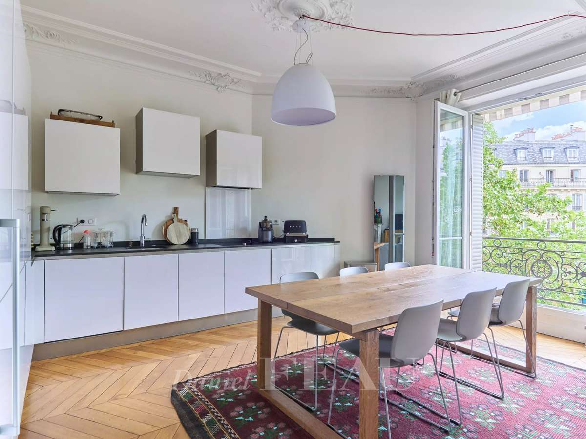 Apartment Paris 17e
