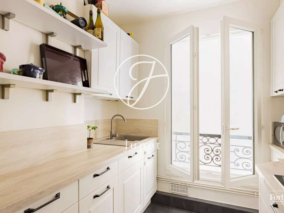 Apartment Paris 17e