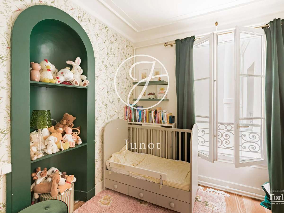 Apartment Paris 17e