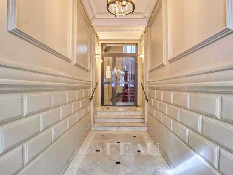 Appartement Paris 17e - 2 chambres - 105m²