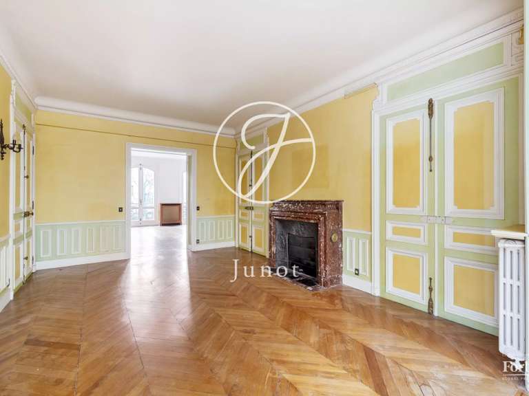 Appartement Paris 17e - 5 chambres - 168m²
