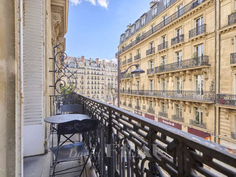 Appartement Paris 17e - 3 chambres - 167m²