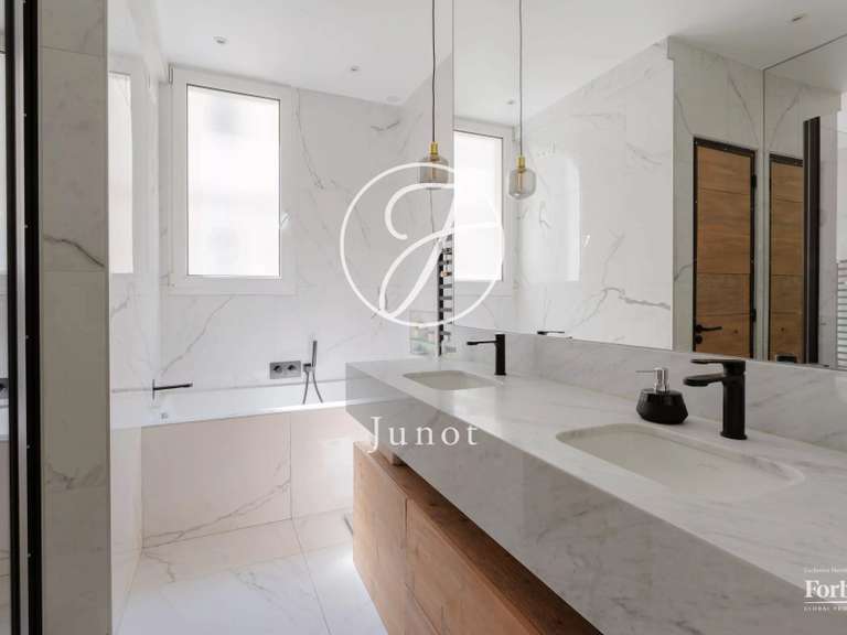 Appartement Paris 17e - 2 chambres - 100m²