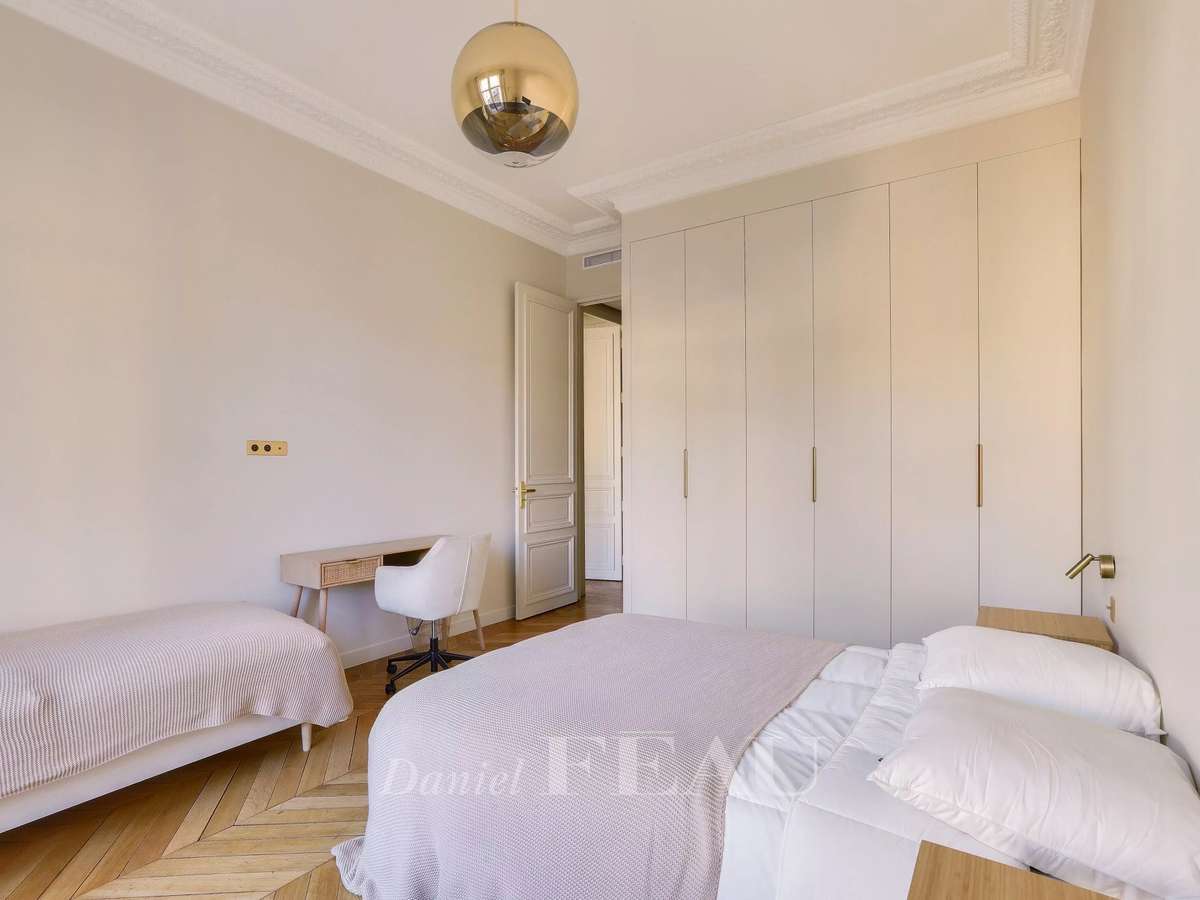 Apartment Paris 17e