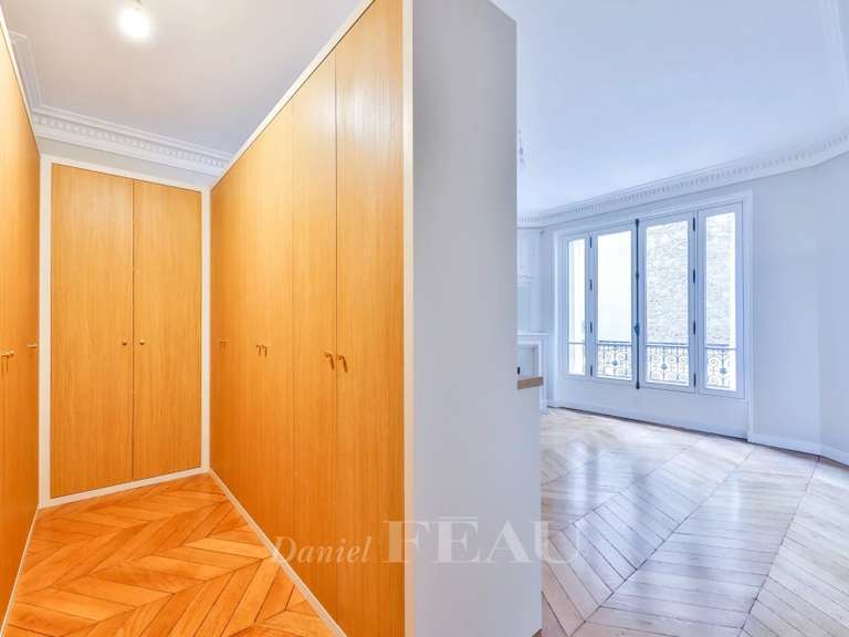 Apartment Paris 17e - 3 bedrooms - 140m²